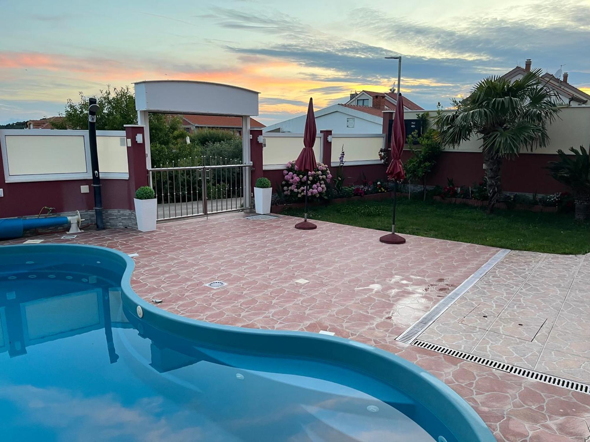 Apartments Villa Stella Maris Рогозница Екстериор снимка