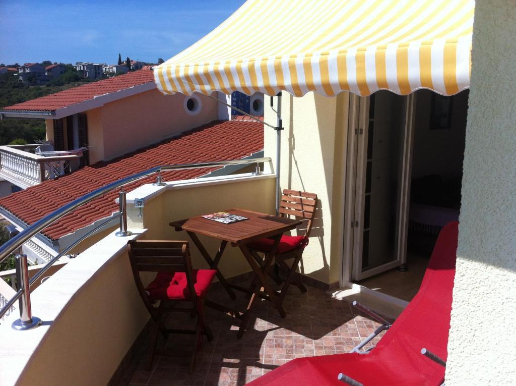 Apartments Villa Stella Maris Рогозница Екстериор снимка