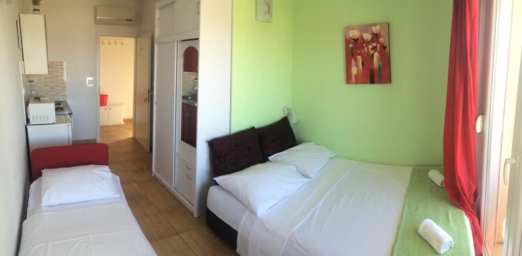 Apartments Villa Stella Maris Рогозница Стая снимка
